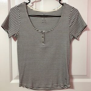 American Eagle crop top